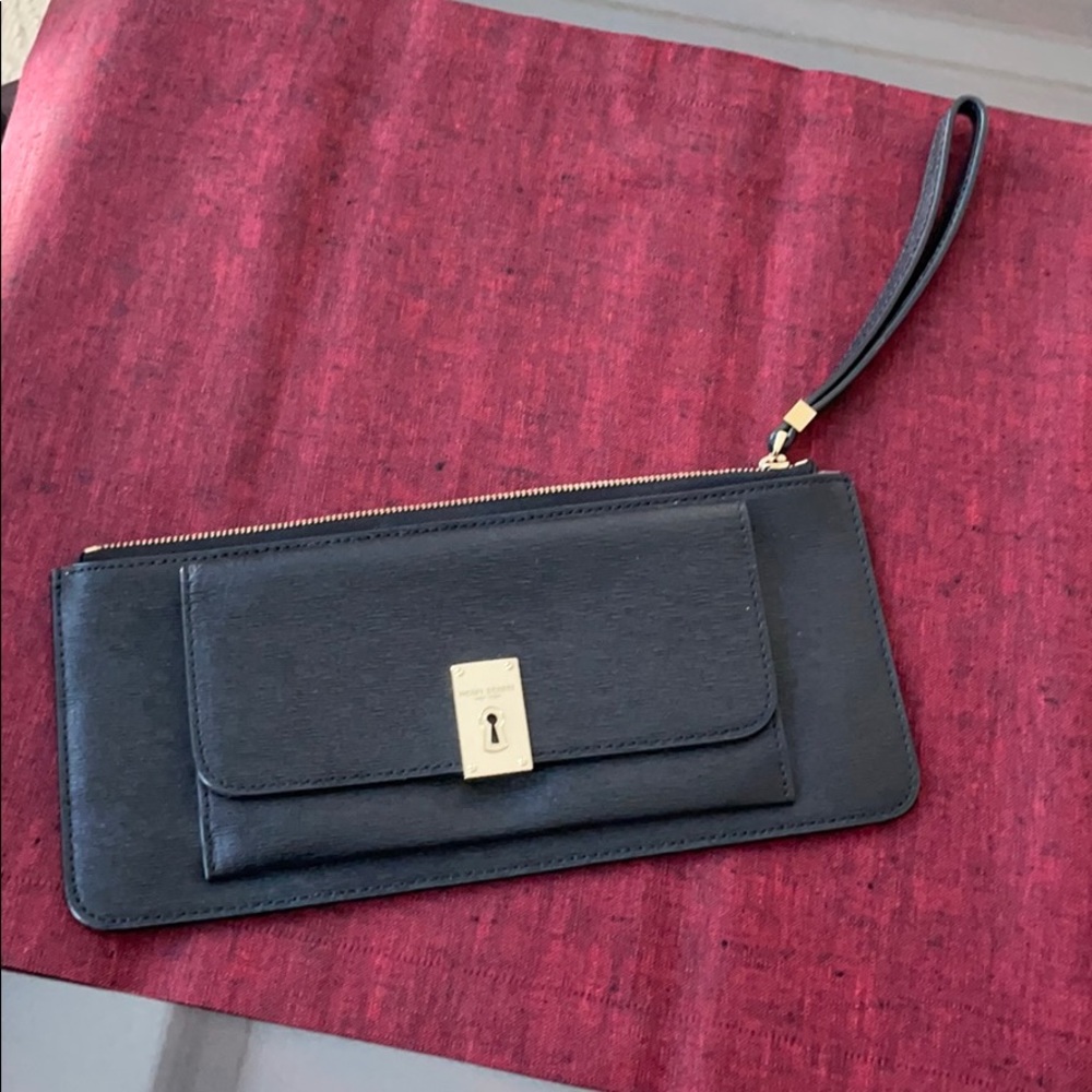 Henri Bendel Wristlet